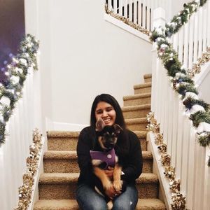 Meet your Posher, Elizabeth